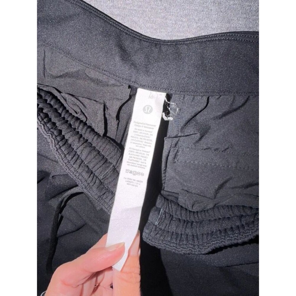 Lululemon Black Stretch Drawstring Pants Size M 7/8 Ankle Travel Work - Picture 8 of 12